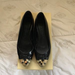Burberry flats